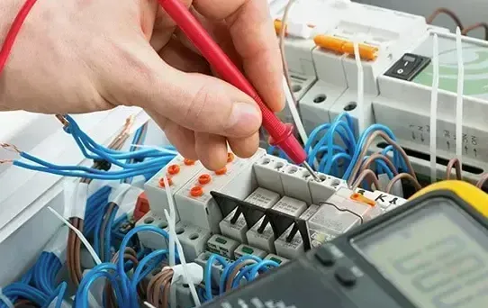 Professional electrician in Balham